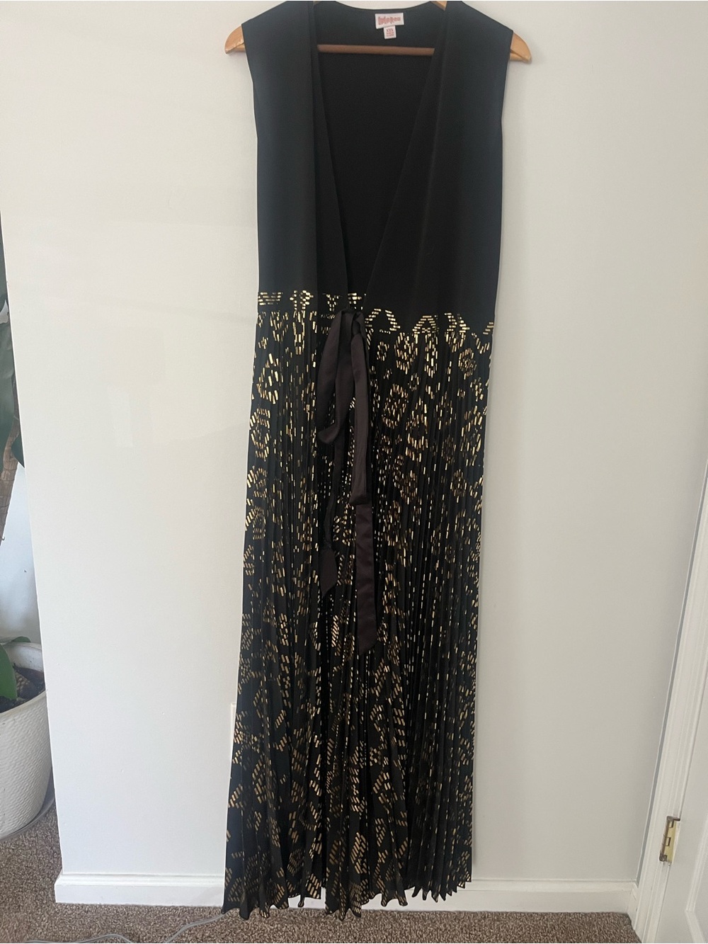 Black & Gold Pleated Maxi Skirt Dress with Tie Waist LuLaRoe XXS